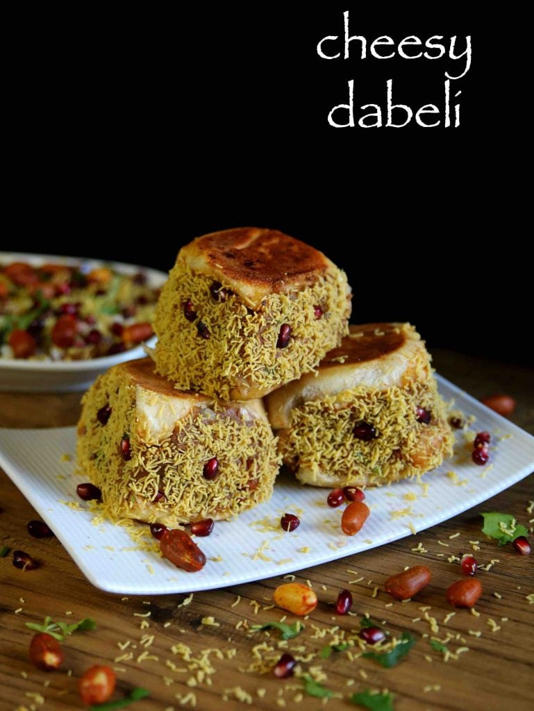 kacchi cheese dabeli with dabeli masala