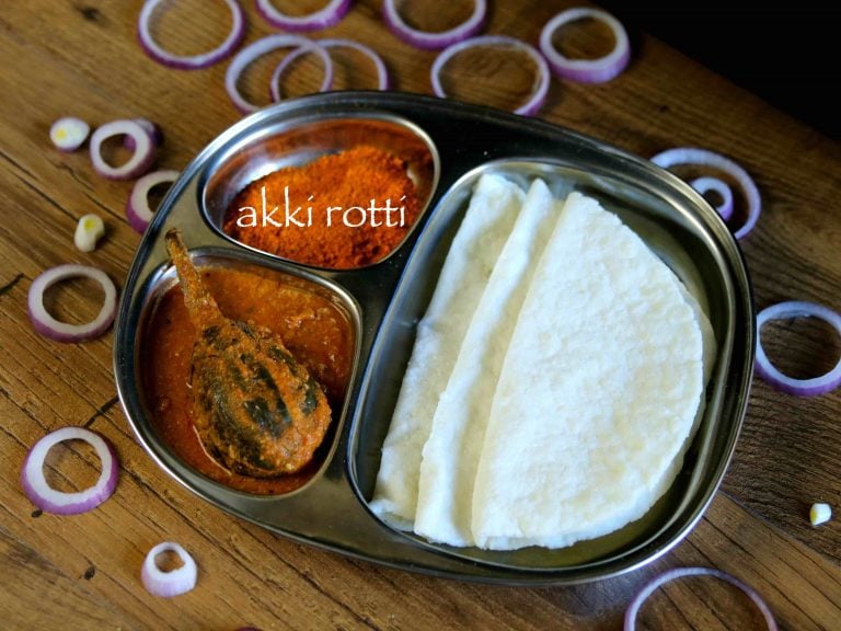 पके हुए चावल के साथ अक्की रोटी रेसिपी | akki roti with cooked rice in hindi