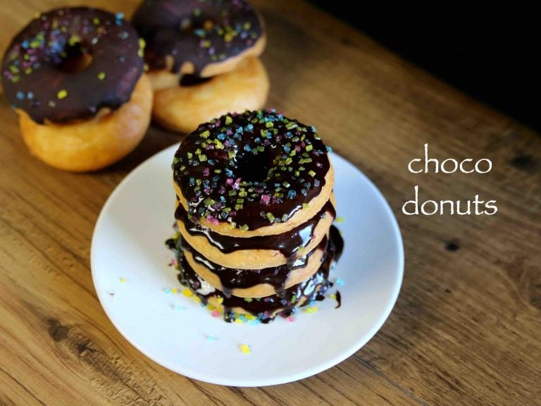 डोनट रेसिपी | donut in hindi | चॉकलेट डोनट रेसिपी | एगलेस चॉकलेट डोनट