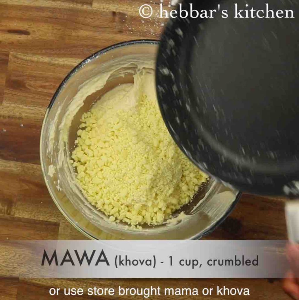 how to make eggless parsi or mumbai mawa cake