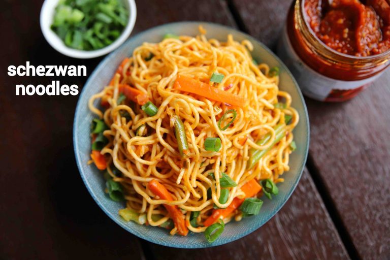 शेज़वान नूडल्स रेसिपी | schezwan noodles in hindi | वेज सिचुआन नूडल्स