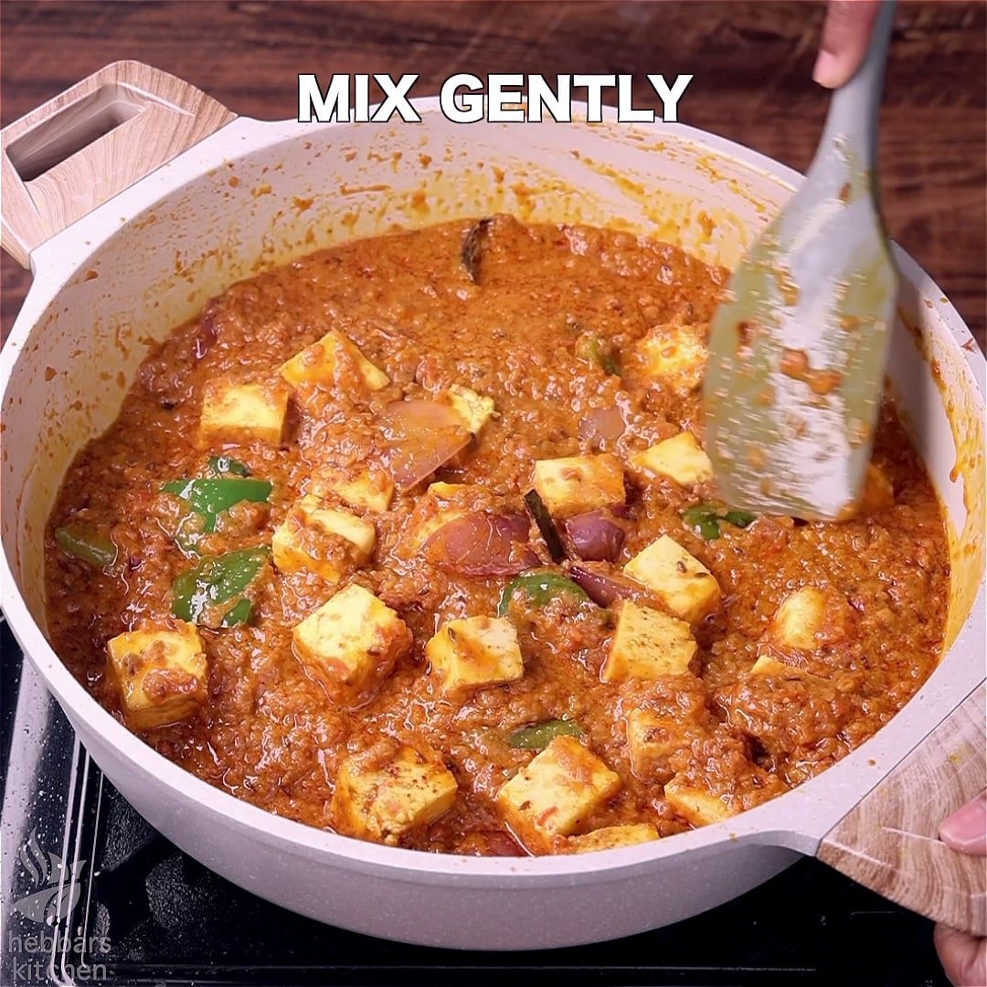 Paneer Bhuna Masala Recipe | Dhaba Style Paneer Masala Curry