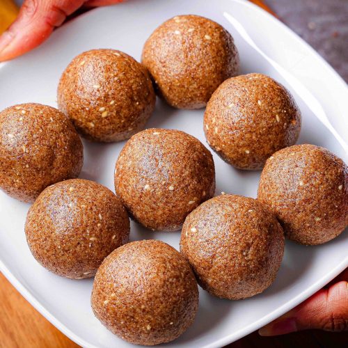 Sesame Peanut Ladoo