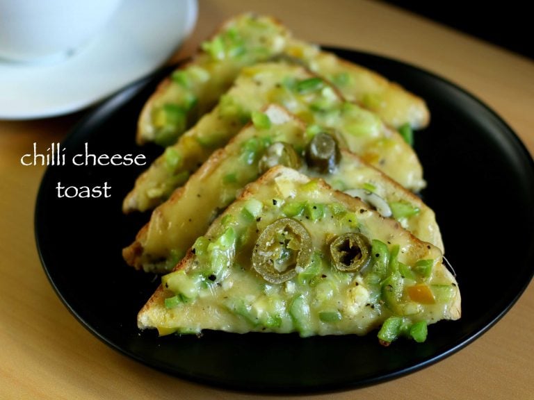 चिली चीज़ टोस्ट रेसिपी | chilli cheese toast in hindi | चीज़ चिली टोस्ट ऑन तवा