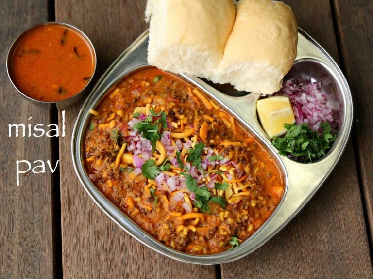 मिसल पाव रेसिपी | misal pav recipe in hindi | महाराष्ट्रीयन मिसल पाव